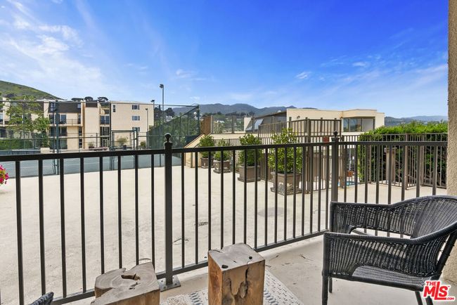 159 - 23901 Civic Center Way, Condo with 2 bedrooms, 2 bathrooms and 2 parking in Malibu CA | Image 5