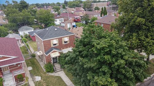 8433 S Wolcott Ave, Chicago, IL, 60620-4752 | Card Image