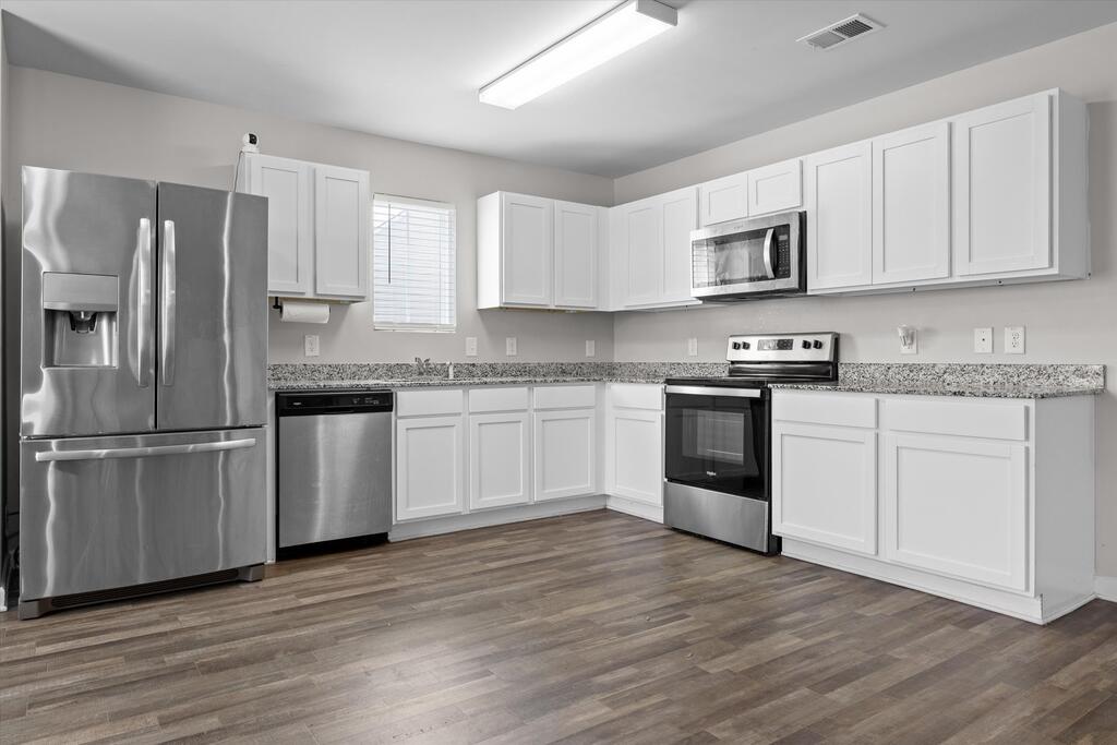Residential in Chatsworth 4