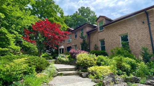 877 The Grange Side Rd, Terra Cotta, ON, L7C0E4 | Card Image