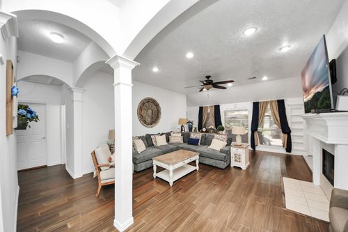 5231 S Fm 565 Rd, Cove, TX, 77523-9445 | Card Image