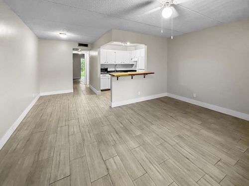 apt-209-2000 Springdale Blvd, Palm Springs, FL, 33461-1548 | Card Image