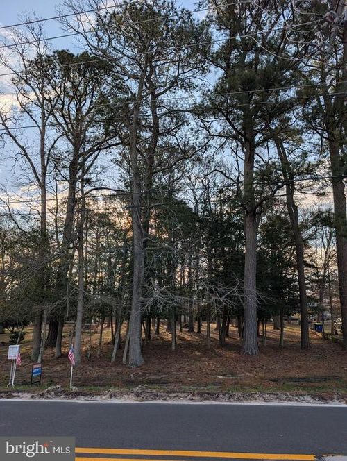 7 Woodland Ave, OCEAN VIEW, DE, 19970-9223 | Card Image