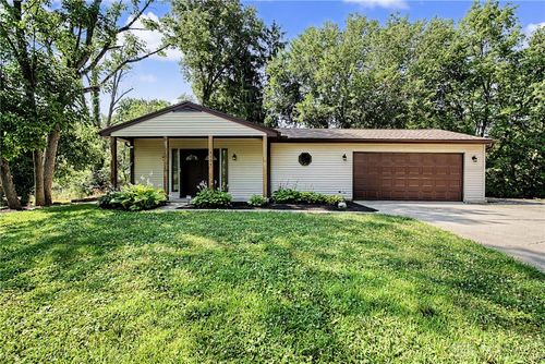 3757 Highmont St, Beavercreek, OH, 45432-3932 | Card Image
