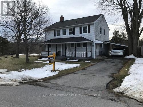32 N Ortona Circle N, Prince Edward County (Hallowell Ward), ON, K0K2T0 | Card Image