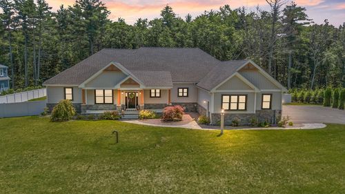 7 Lilac Ridge Rd, Windham, NH, 03087-1287 | Card Image