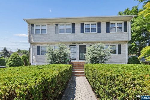 81 Cortland Pl, Tenafly, NJ, 07670-1535 | Card Image