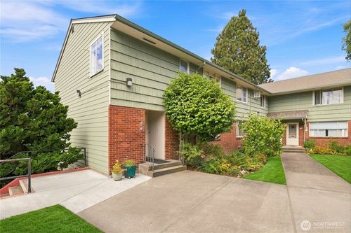 135-901 N Forest St, Bellingham, WA, 98225-5562 | Card Image