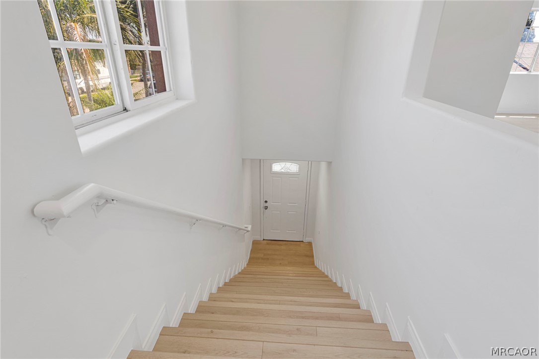 Residential Lease in Los Angeles 4