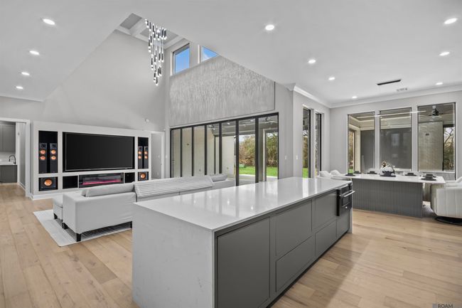 15301 Joor Rd, House other with 5 bedrooms, 5 bathrooms and 3 parking in Zachary LA | Image 8