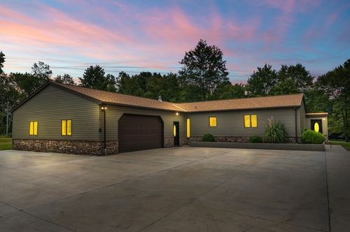 128 Mcginley Rd, Chicora, PA, 16025-3402 | Card Image