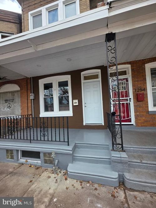 1256 Jackson St, CAMDEN, NJ, 08104-3526 | Card Image