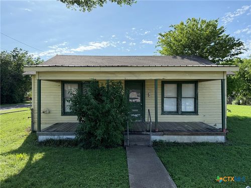 1403 S Wall St, Belton, TX, 76513-4362 | Card Image