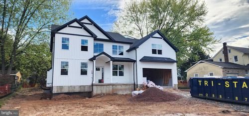 11 Fairview Ave, Perkasie, PA, 18944-4639 | Card Image