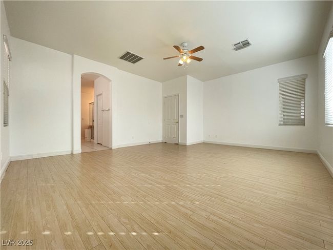 1581 Boundary Peak Way, House other with 5 bedrooms, 3 bathrooms and null parking in Las Vegas NV | Image 21