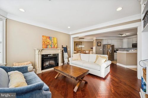 ste-3316-350 W Elm St, CONSHOHOCKEN, PA, 19428-1884 | Card Image