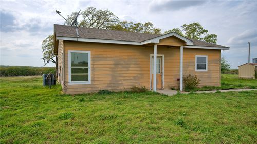 688 Alamo Rd, Montague, TX, 76251-1122 | Card Image