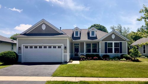 13160 Cold Springs Dr, Huntley, IL, 60142-7402 | Card Image