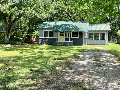 3815 Scovel Ave, Pascagoula, MS, 39581-2937 | Card Image
