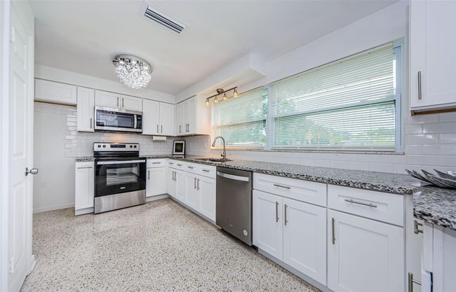 Completely Remodeled Kitchen | Image 7