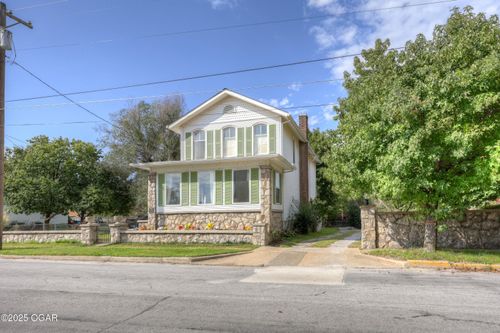 210 N Jefferson St, Neosho, MO, 64850-1548 | Card Image