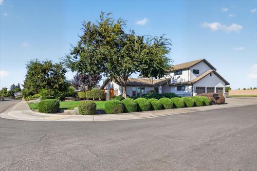 319 Shire Way, Modesto, CA, 95356 | Card Image