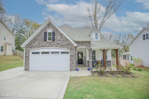 530 E South St, Aberdeen, NC, 28315-3412 | Card Image