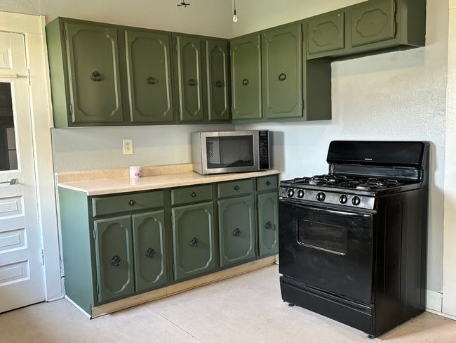 307 E Wilson St, House other with 3 bedrooms, 1 bathrooms and 1 parking in Villa Grove IL | Image 9