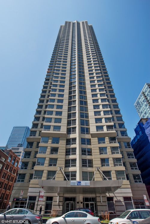 3909-440 Wabash Ave, Chicago, IL, 60611-7673 | Card Image