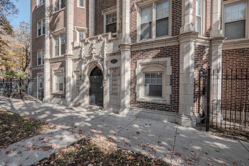 219-7037 S Crandon Ave, Chicago, IL, 60649-6966 | Card Image