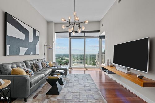 unit-3311-301 Fayetteville St, Raleigh, NC, 27601-2182 | Card Image