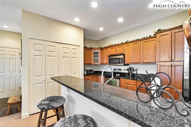10C - 146 Pleasant Vw, Condo with 2 bedrooms, 2 bathrooms and null parking in Sugar Mountain NC | Image 7