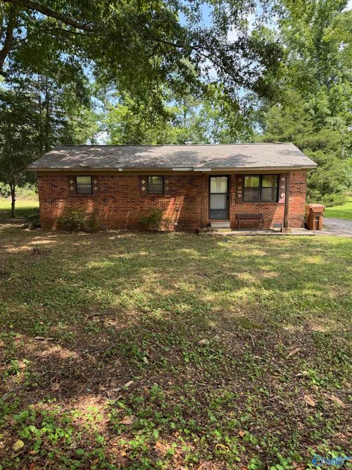220 Livingston Ln, Moulton, AL, 35650-6512 | Card Image
