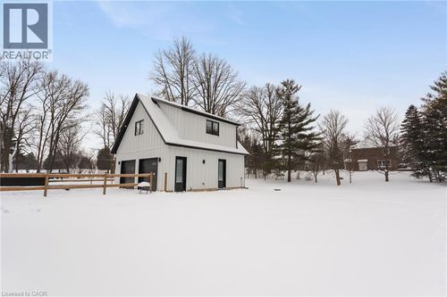 coach-house-6614 Gore Road, Puslinch, ON, N0B2J0 | Card Image