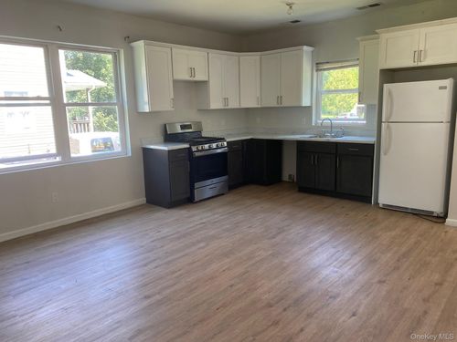 56 Clark St, Monroe, NY, 10950-3528 | Card Image