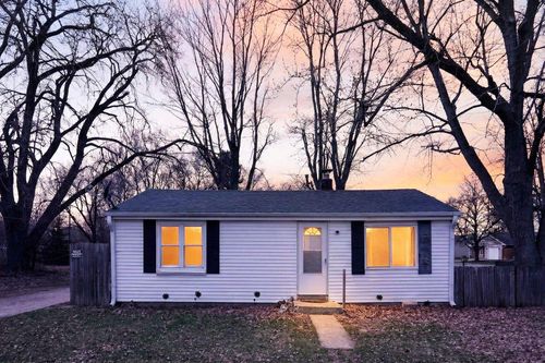 2120 Belden St, Rockford, IL, 61101-3232 | Card Image