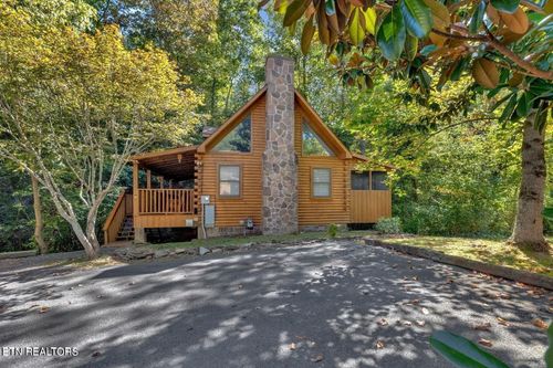 750 Kings Hills Boulevard, Pigeon Forge, TN, 37863 | Card Image