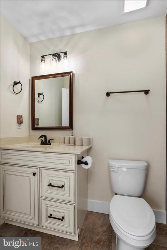 2968 Cheyennes Trl, House other with 3 bedrooms, 4 bathrooms and null parking in GERRARDSTOWN WV | Image 42