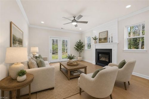 901 12th Street, Virginia Beach, VA, 23451 | Card Image