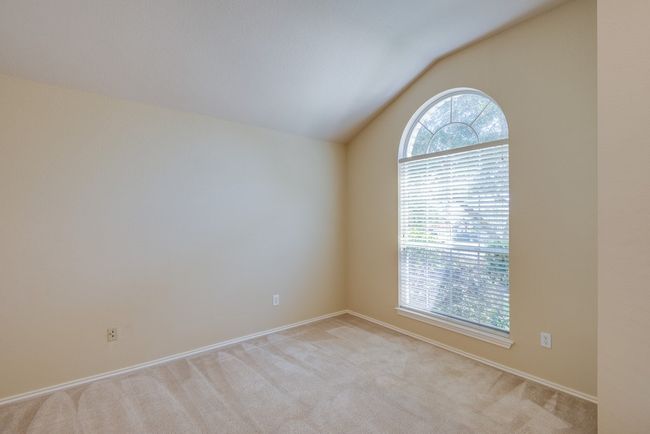 11308 Los Comancheros Rd, House other with 3 bedrooms, 2 bathrooms and 2 parking in Austin TX | Image 6