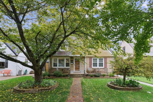 2321 Lee St, Evanston, IL, 60202-1558 | Card Image
