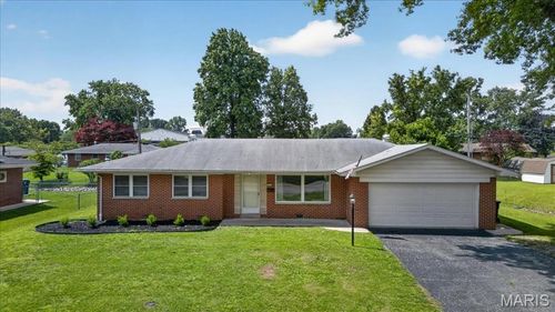 914 Southgate Dr, Belleville, IL, 62223-3538 | Card Image