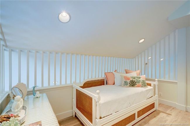 APT-11 - 245 Macarthur Blvd, Condo with 2 bedrooms, 3 bathrooms and null parking in Stuart FL | Image 34