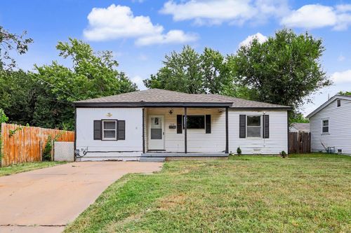1616 E Funston St, Wichita, KS, 67211-4501 | Card Image