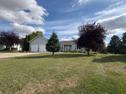 1928 33rd St S, Moorhead, MN, 56560-3952 | Card Image