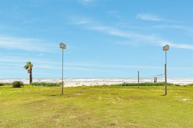 2176 Highway 87, House other with 3 bedrooms, 2 bathrooms and 4 parking in Gilchrist TX | Image 36