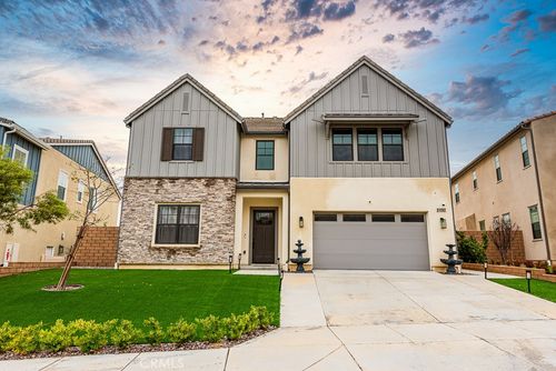 21132 W Citylights Dr, Chatsworth, CA, 91311-1368 | Card Image