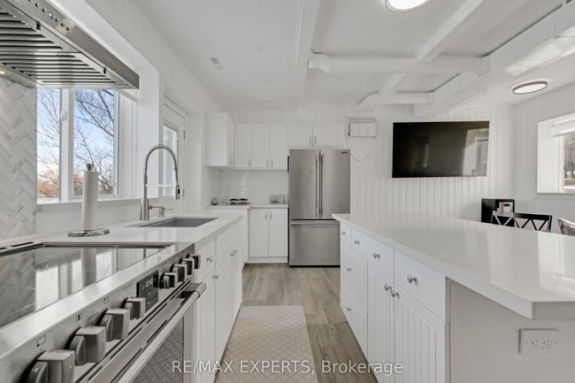 5780 17th Sideroad, House other with 1 bedrooms, 2 bathrooms and 48 parking in King ON | Image 21