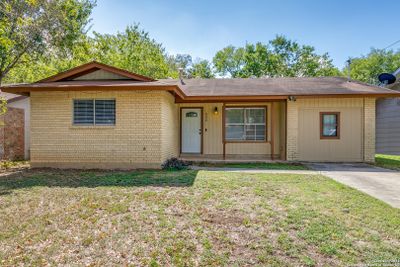 430 W Byrd Blvd, House other with 3 bedrooms, 1 bathrooms and null parking in Universal City TX | Image 1