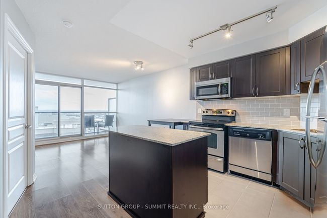 1103 - 1940 Ironstone Dr, Condo with 2 bedrooms, 2 bathrooms and null parking in Burlington ON | Image 12
